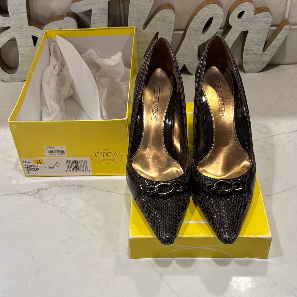 Circa Joan & David Brown Snakeskin Textured Heels
